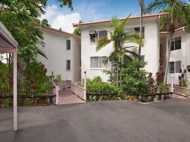 Apartment for rent in Edge Hill, Cairns