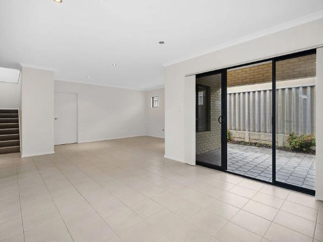 Townhouse for rent in Stirling, Western Australia