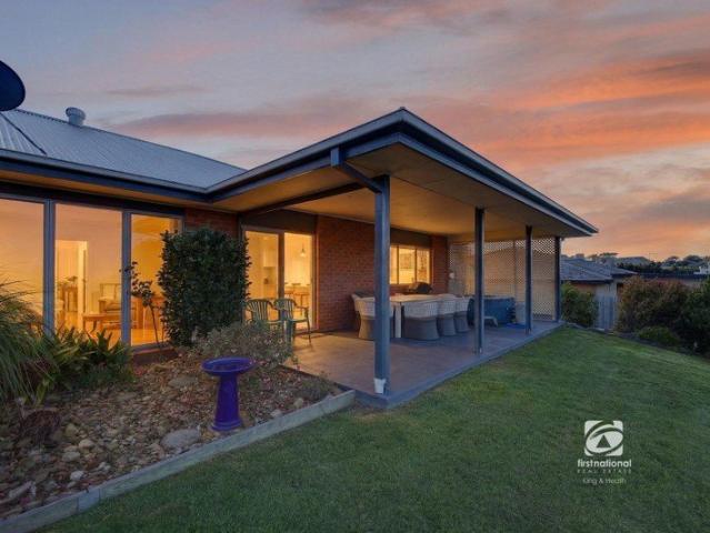 House for sale in Lakes Entrance, Victoria