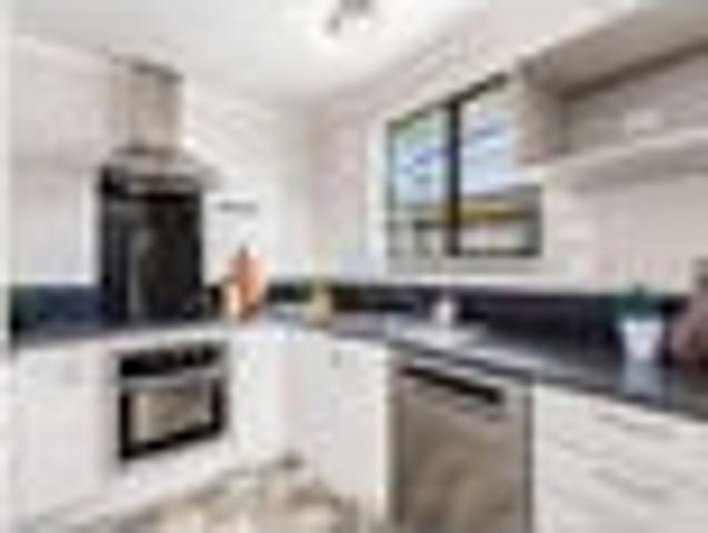 Townhouse for sale in Papakaio, Wellington