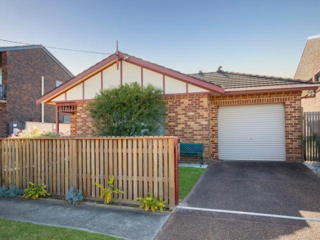 Villa for sale in Ambergate, New South Wales