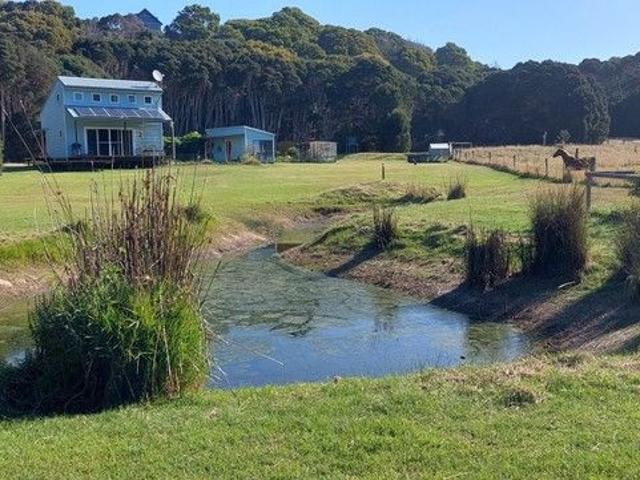 House for sale in Naracoopa, Tasmania