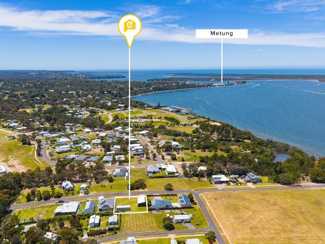 House for sale in Victoria