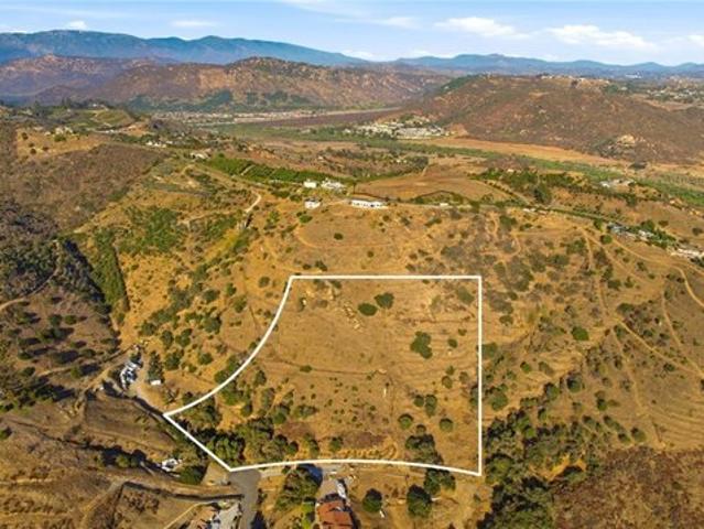 Land for sale in Fallbrook, California