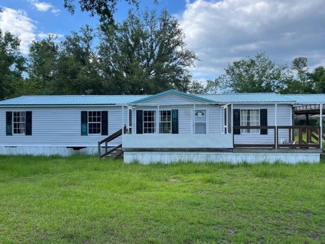 House for sale in Suwannee, Florida