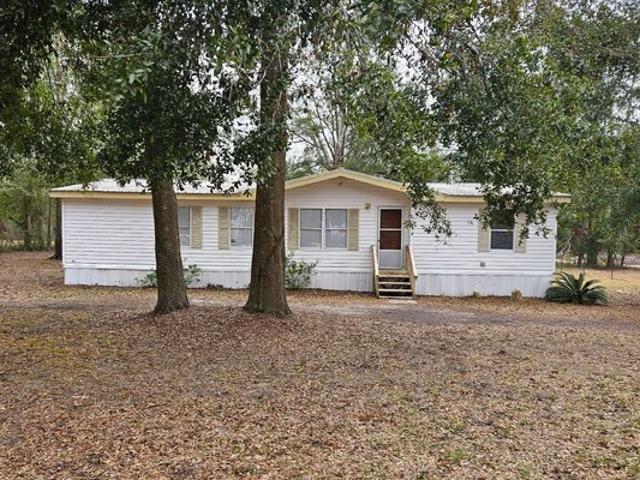 House for sale in Suwannee, Florida