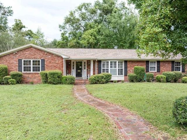 House for sale in Suwannee, Florida