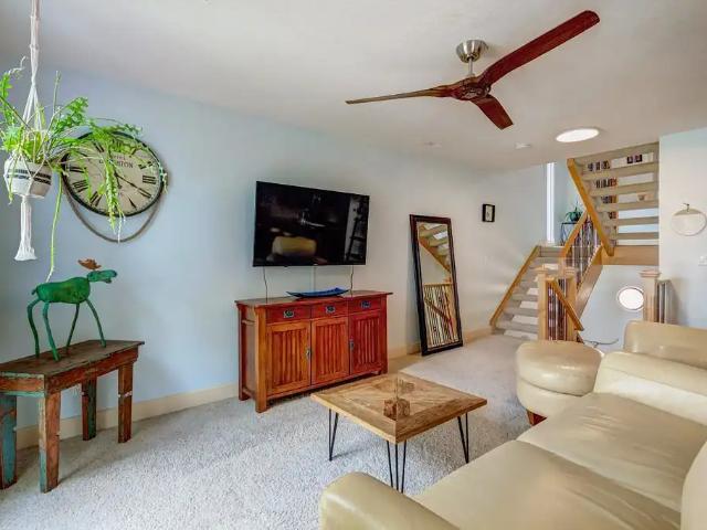Condo for rent in Northwest, Alberta