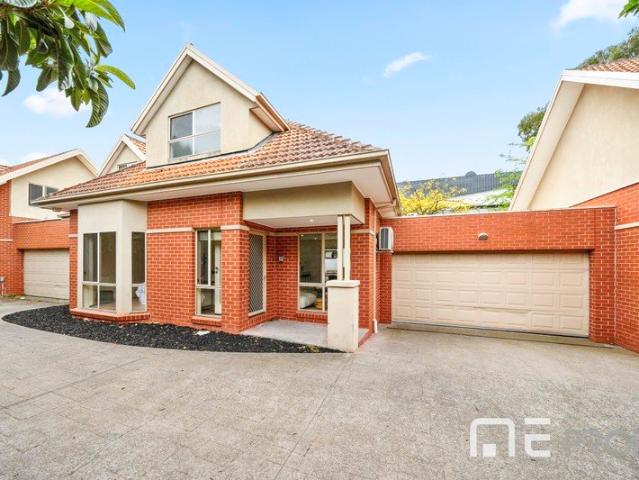 Townhouse for sale in Camerons Creek, Victoria