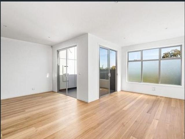 Townhouse for rent in Camerons Creek, Victoria
