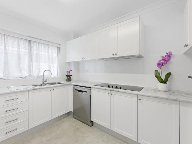 Apartment for rent in Broadbeach, Gold Coast City