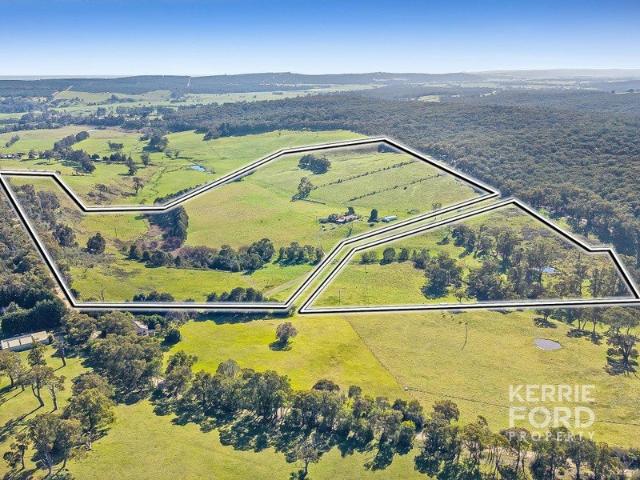 Cottage for sale in Gormandale, Victoria