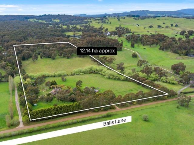 Cottage for sale in Pipers Creek