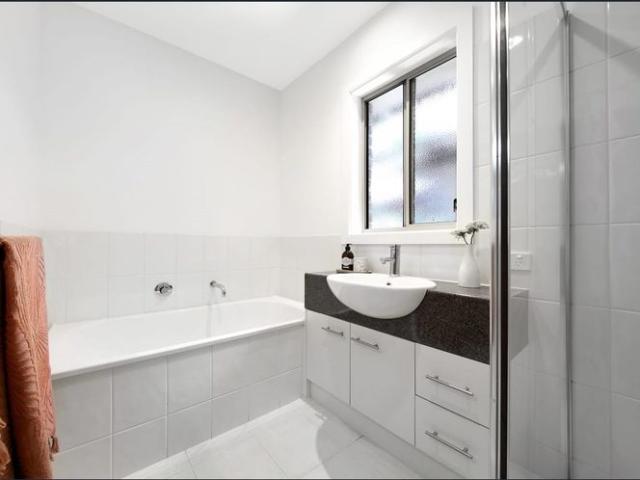 Townhouse for rent in Camerons Creek, Victoria