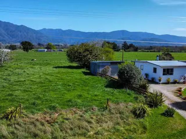 House for sale in Tasman