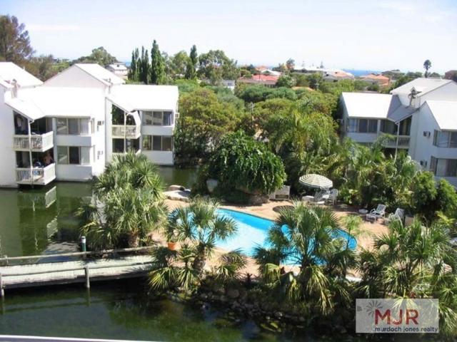 Villa for sale in Parklands, Western Australia