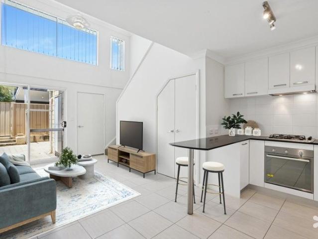 Townhouse for sale in Mandurah, Western Australia