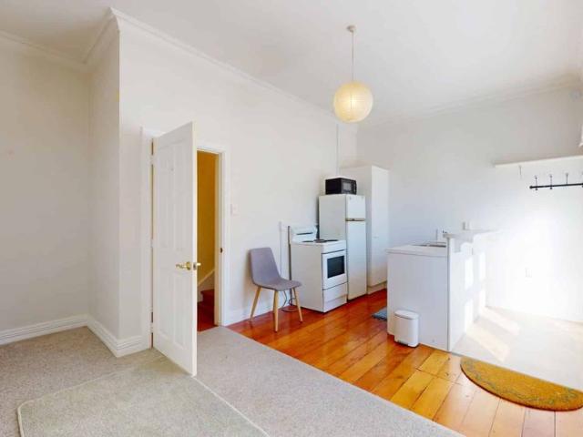 Apartment for rent in Oriental Bay, Wellington