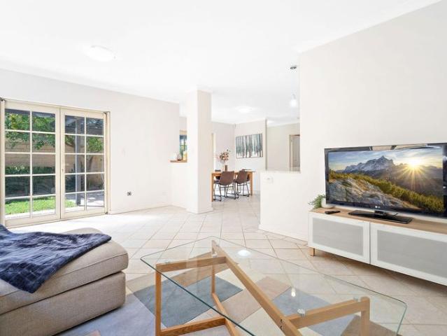 Townhouse for rent in Wembley, Town of Cambridge