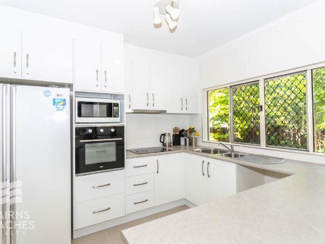Apartment for rent in Palm Cove, Queensland