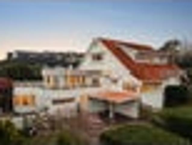 House for sale in One Tree Hill