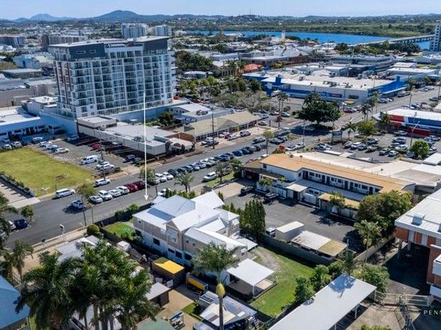 Flat for sale in Mackay