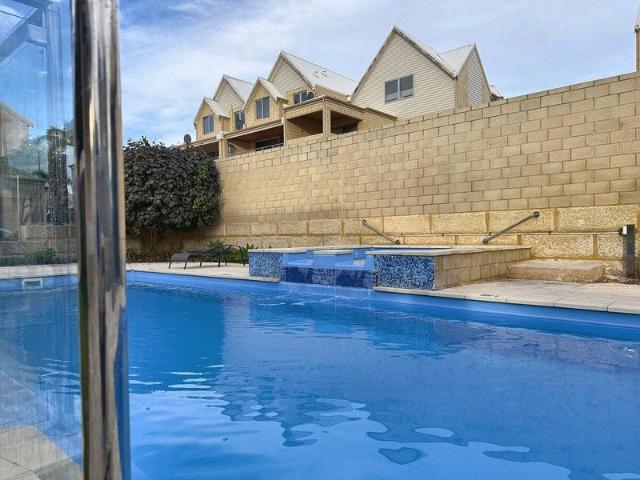 Townhouse for rent in Parklands, Western Australia