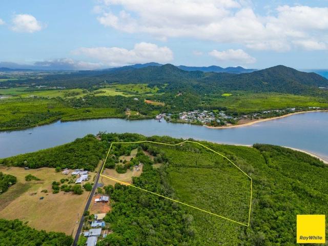 Land for sale in Flying Fish Point, Queensland