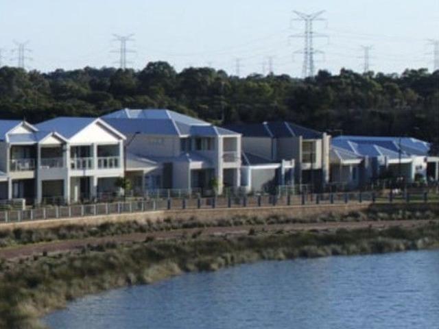 Cottage for sale in Champion Lakes, Western Australia