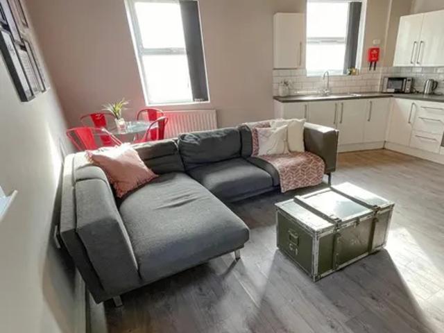 House for rent in Kensington, Calderstones