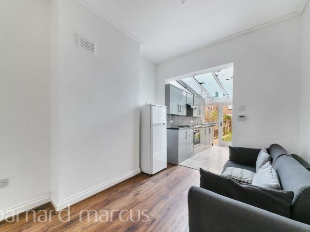Apartment for rent in Walworth, Greater London