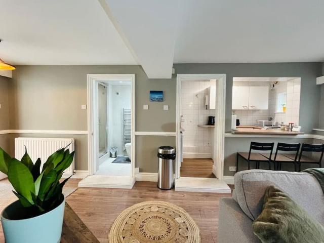 Apartment for rent in Mossley Hill, Liverpool