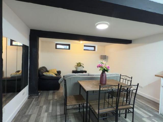 Apartment for rent in Ropewalks, Calderstones