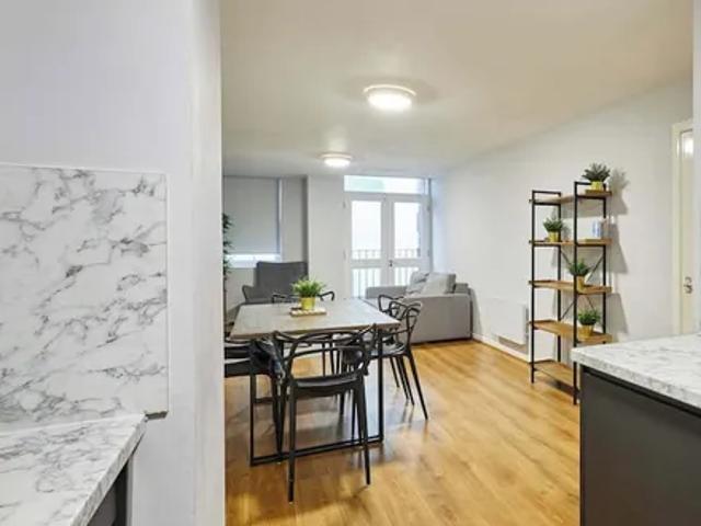 Apartment for rent in Calderstones