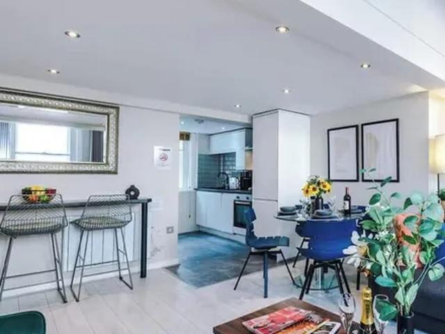 Apartment for rent in Calderstones