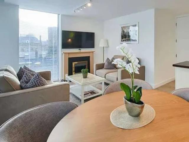 Apartment for rent in Calderstones