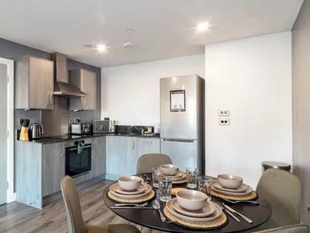 Apartment for rent in Waterfront, Calderstones