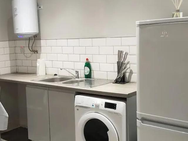 House for rent in Cabbage Hall, Calderstones