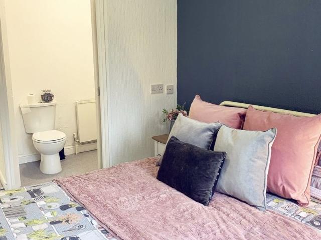 Apartment for rent in Calderstones