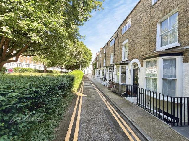 House for rent in East Cliff, Acol