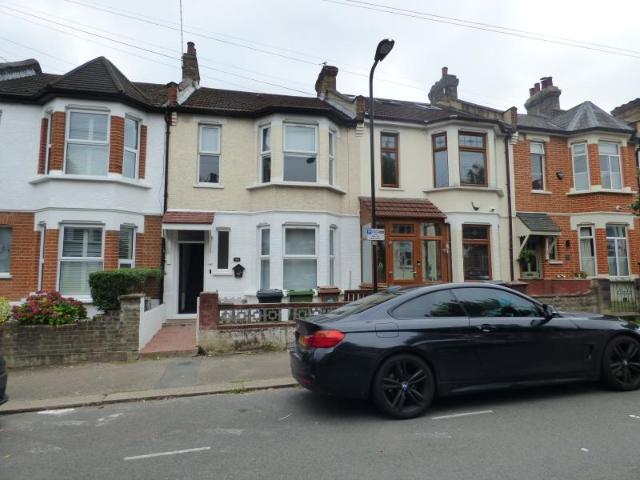Apartment for rent in Leyton, Greater London