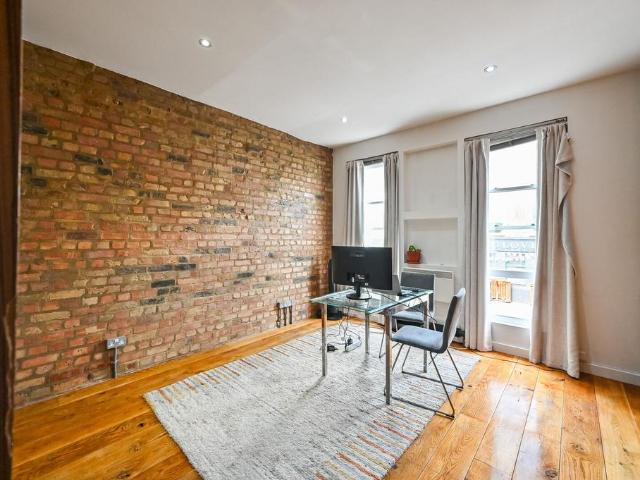 Apartment for rent in Highbury, Greater London