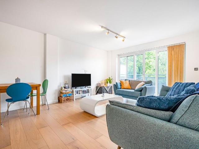 Apartment for rent in Granary Square, Greater London