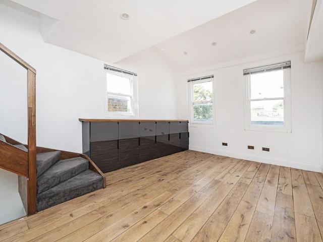 House for rent in Highbury, Greater London