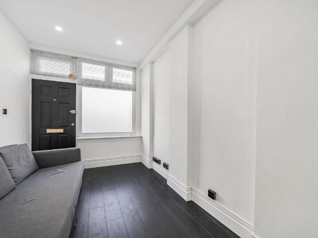 Studio for rent in Highbury, Greater London