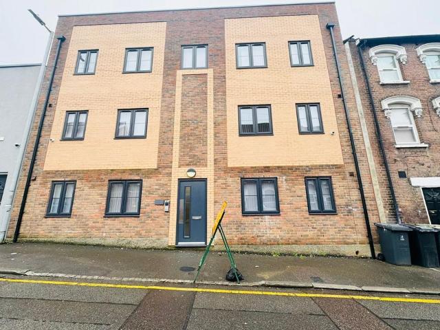 Apartment for rent in Spring Park, Luton
