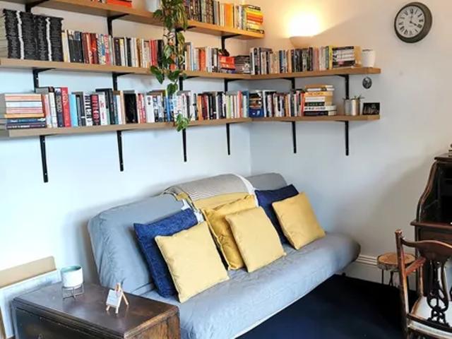 Room for rent in Calderstones