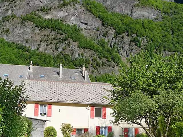 Maison vente à Grenoble, Livet-et-gavet