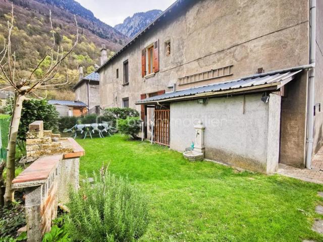 Maison vente à Grenoble, Livet-et-gavet
