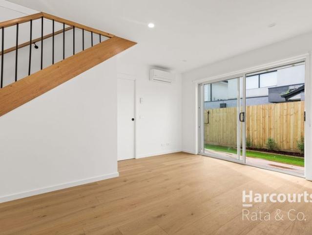 Townhouse for rent in Reservoir, Melbourne